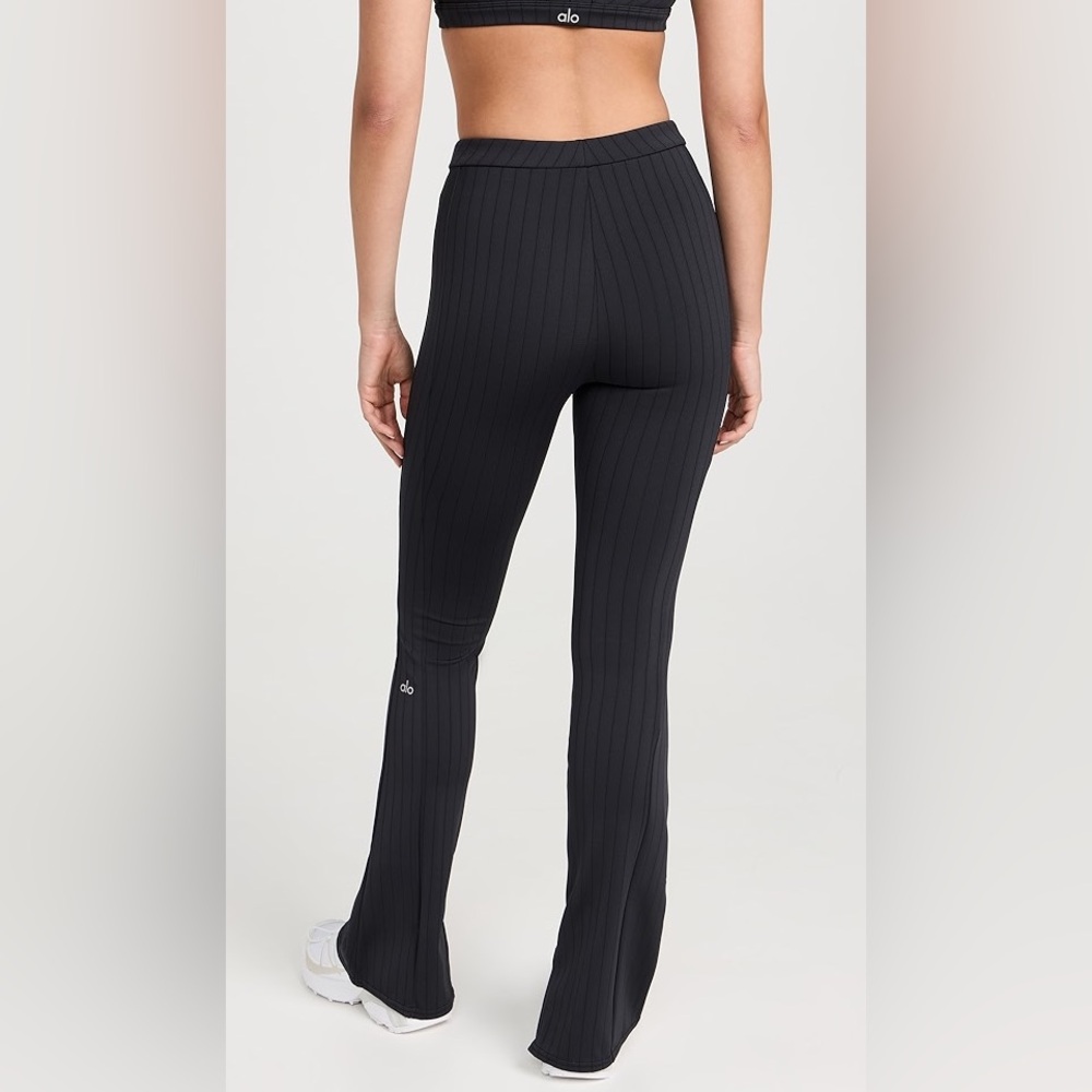 ALO Pinstripe High Waist Zip Cuff Flare Leggings - Small - NWOT - Picture 4 of 11